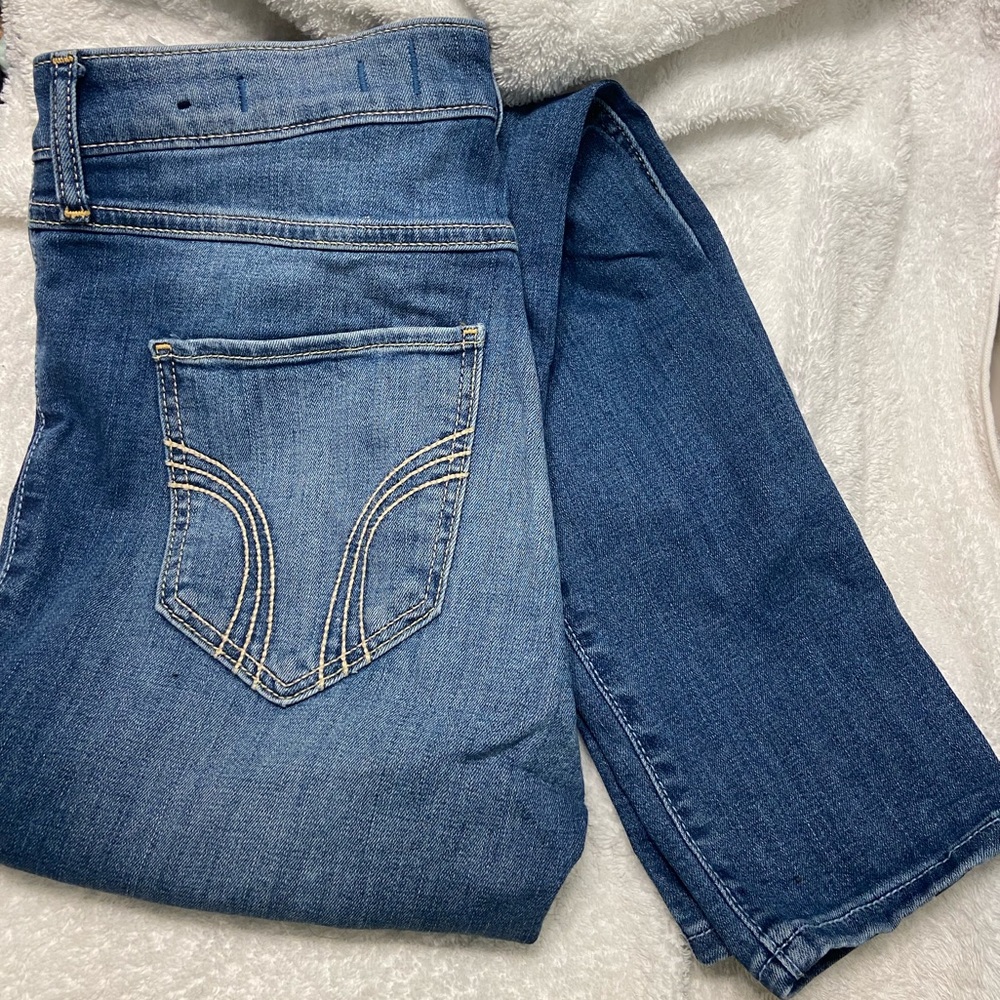 Hollister 3R High Rise Medium Wash Skinny Jeans